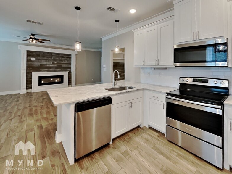 Building Photo - 5517 Van Horn Dr