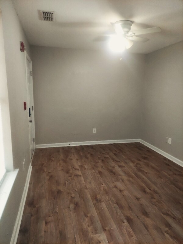 Building Photo - 1329 Nylic St
