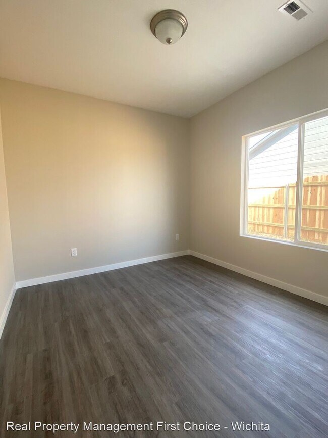 Building Photo - 3 br, 2 bath House - 13510 W Haskell Ct