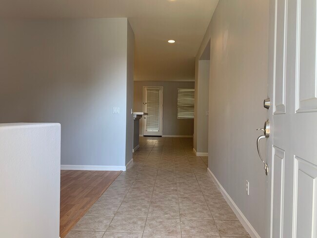 Building Photo - 29902 Calle Colina