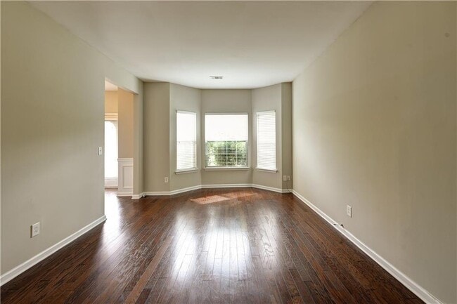 Building Photo - 635 Moonlight Way