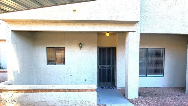 Primary Photo - 11666 N 28th Dr