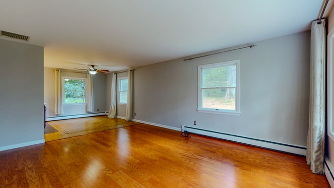 Building Photo - Spacious 3-Bedroom Split-Level with Firepl...