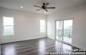 Building Photo - 320 Flanders