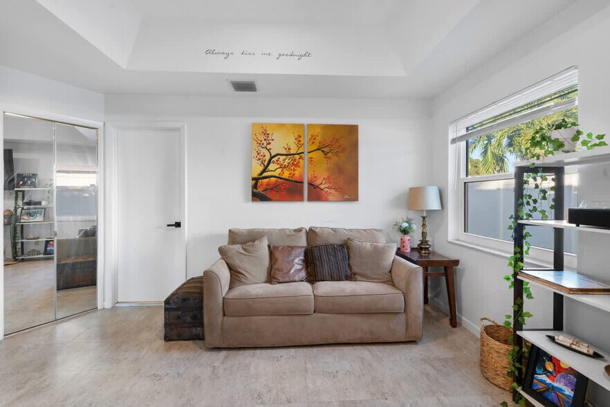 Building Photo - 7071 SW 20th St