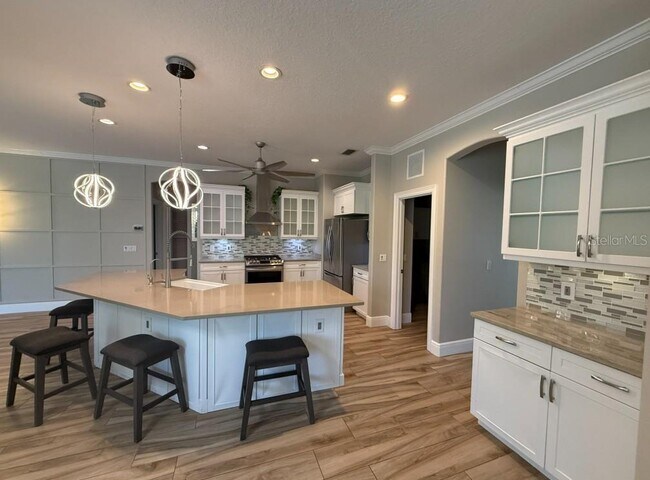 Building Photo - 6331 Yellow Wood Pl