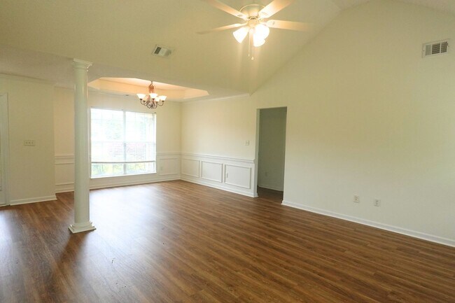 Building Photo - Available Soon!