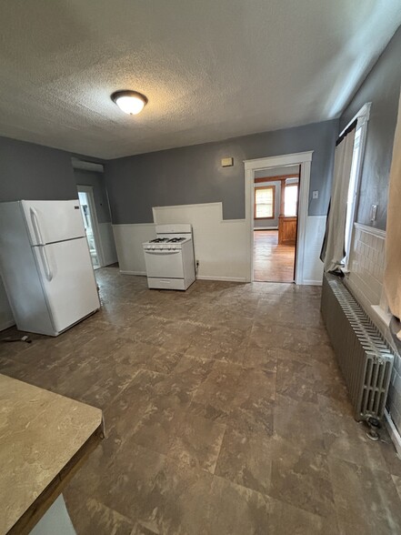 Building Photo - 33 Brooklawn St