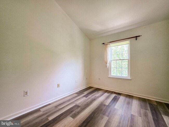 Building Photo - 3809 Elbert Ave