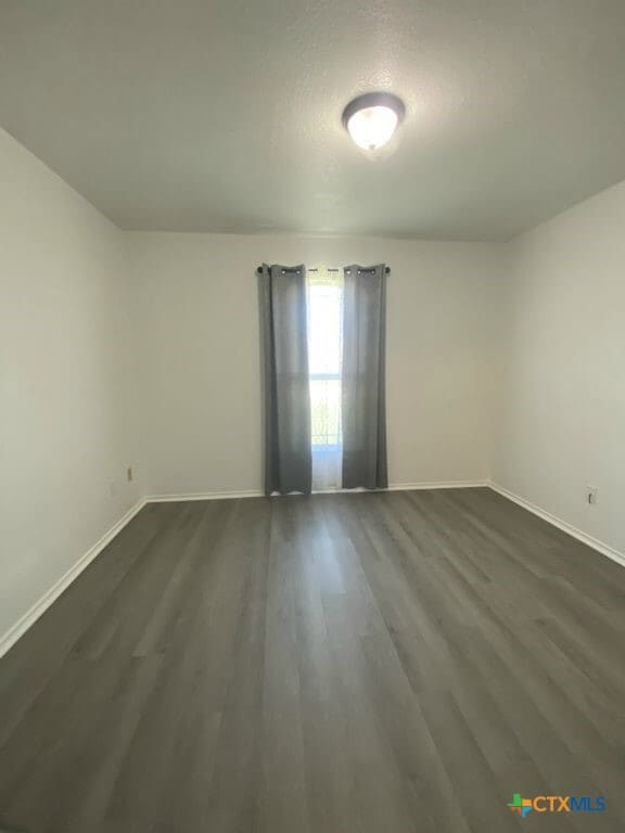 Building Photo - 2708 Hector Dr