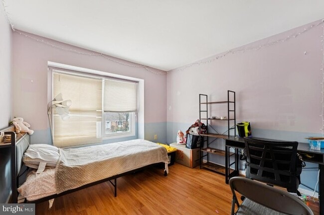 Building Photo - 14430 Bakersfield Ct