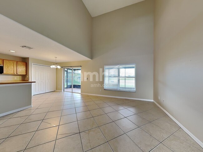 Building Photo - 1540 Sherbourne St