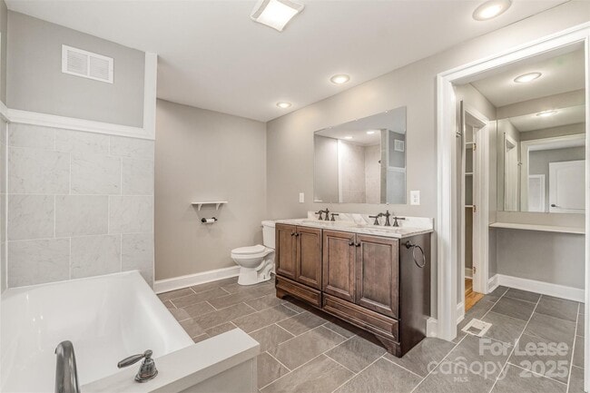 Building Photo - 1164 Bradford Mountain Rd