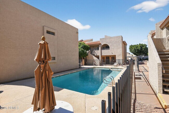 Building Photo - 11666 N 28th Dr