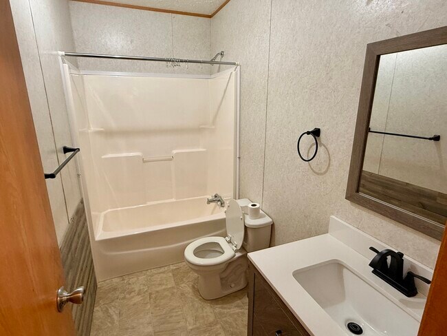 Building Photo - 3661 Augusta-Berlin Rd