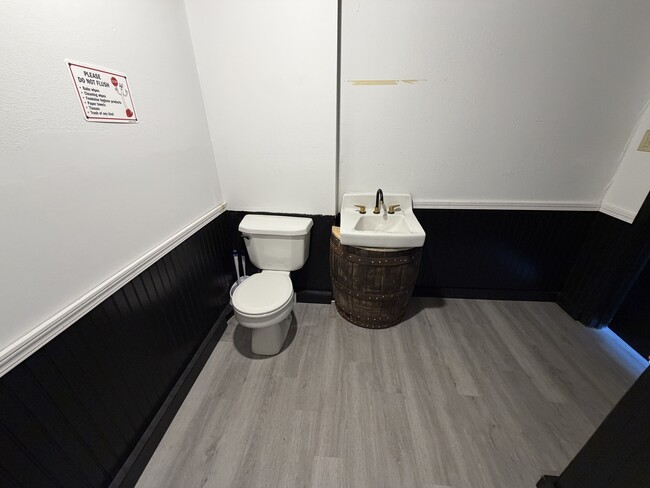 Building Photo - 2105 N Broadway St