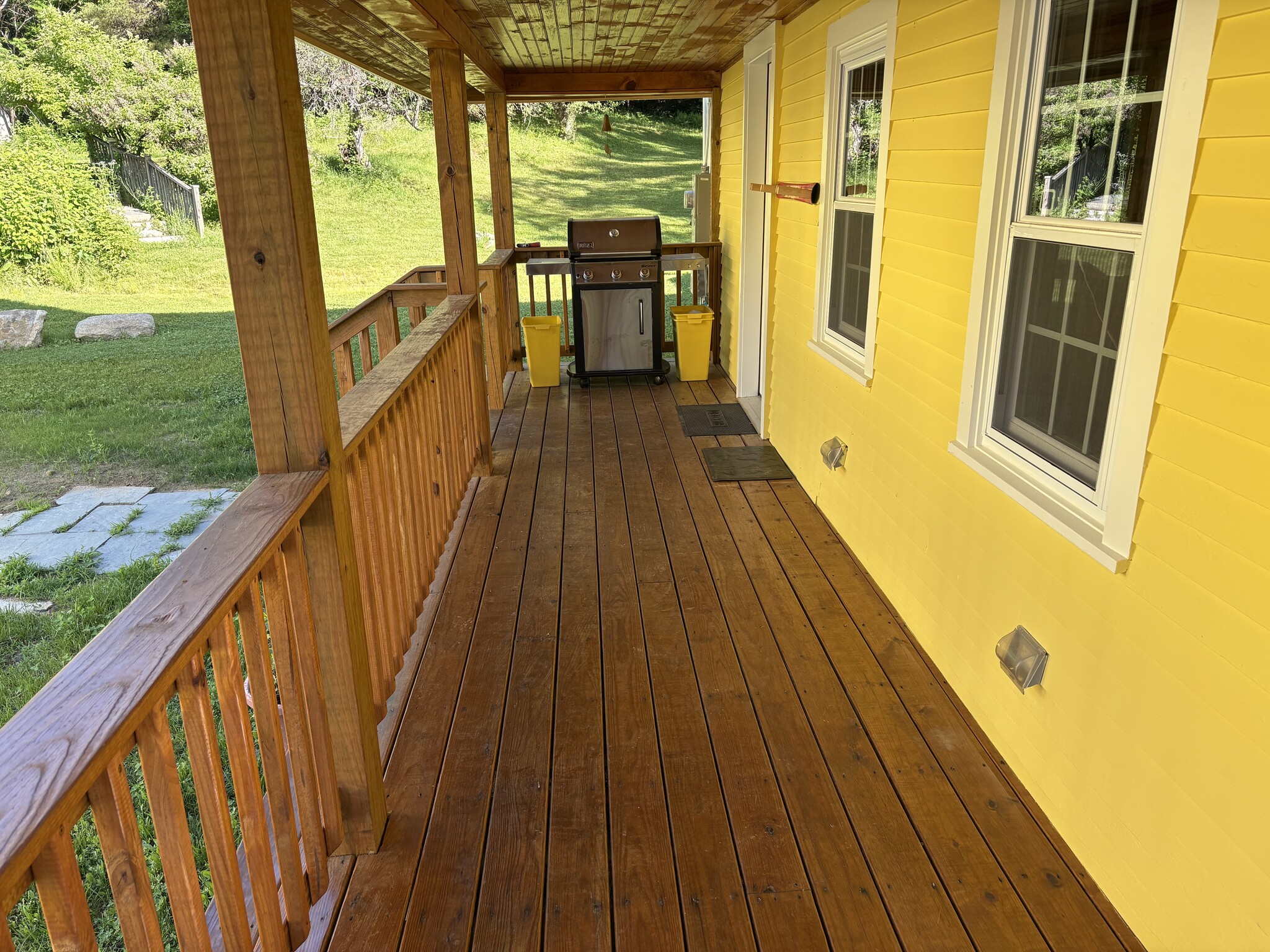Side Farmer's Porch - 66 Stagecoach Rd