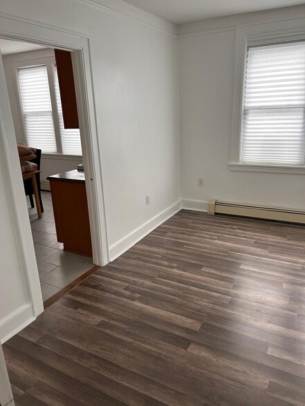 Building Photo - 11110 14th Ave