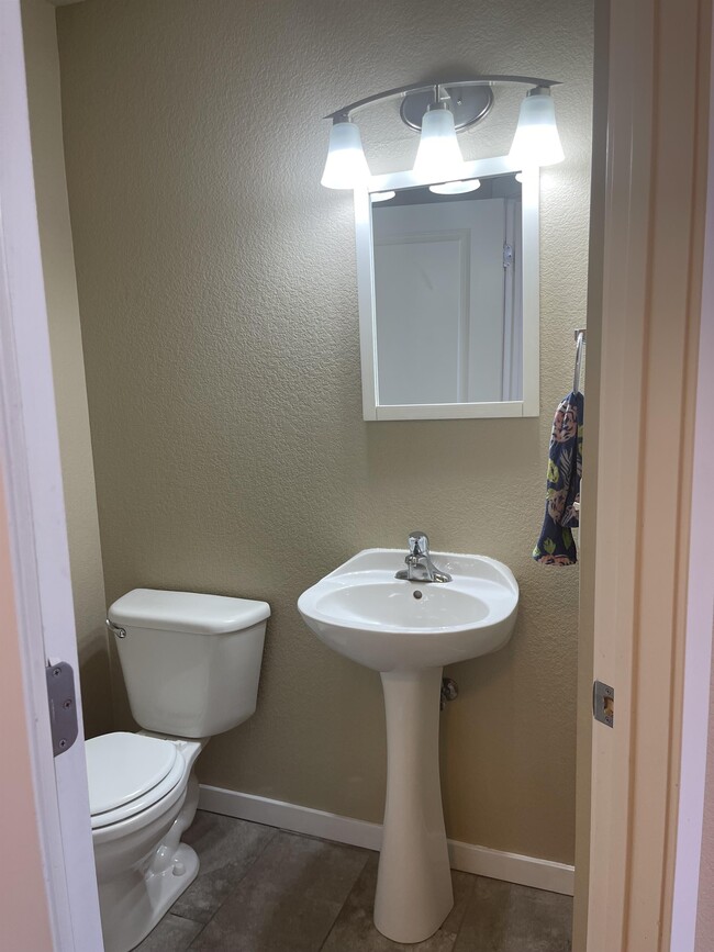 Building Photo - 2821 Rigden Pkwy