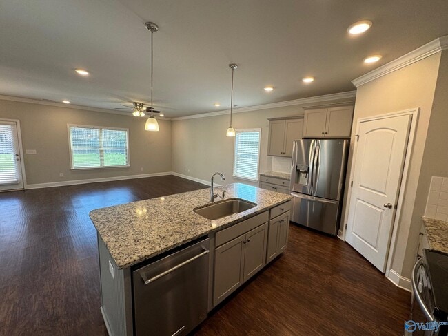 Building Photo - 341 River Rock Dr