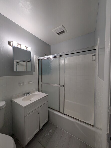 Building Photo - 194 Washington St