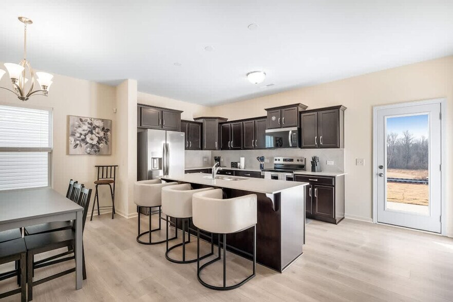 Building Photo - 3107 Highlander Pt