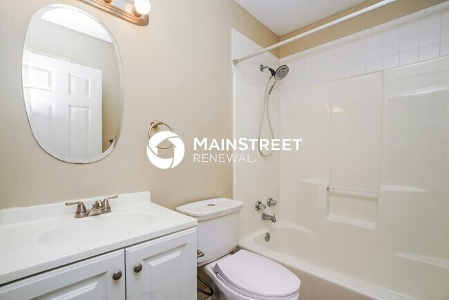 Building Photo - 3 Bedroom Pet-Friendly Home in Louisville,...