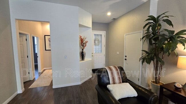 Building Photo - 10522 Eagle Falls Way