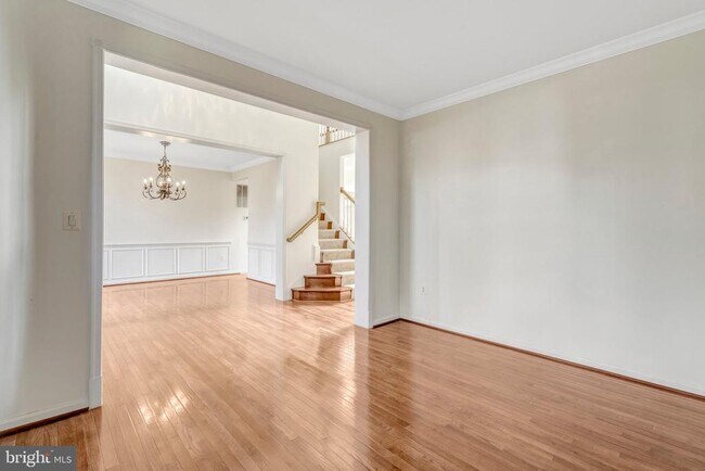 Building Photo - 9001 Merlot Ct