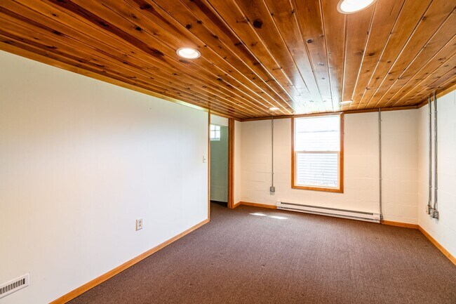 Building Photo - ds2119