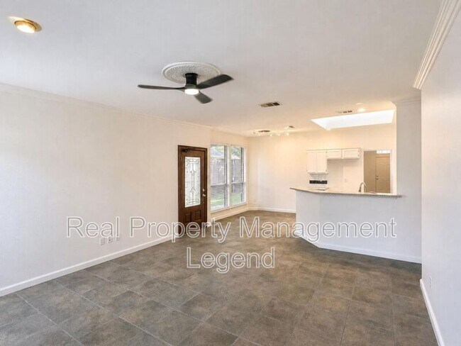 Building Photo - 9518 Prestmont Pl