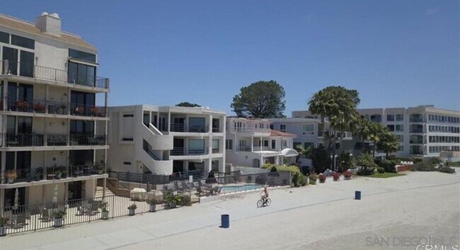 Building Photo - 1251 Parker Pl