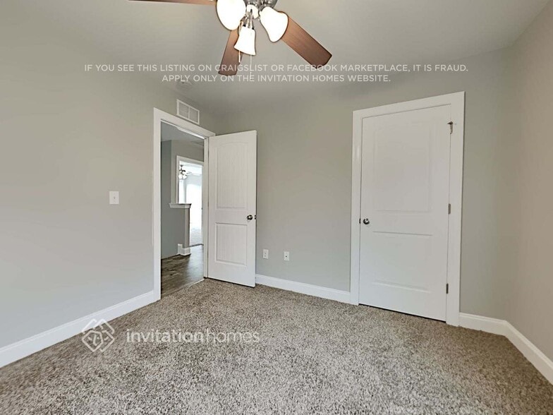Building Photo - 1088 Lakemont Dr