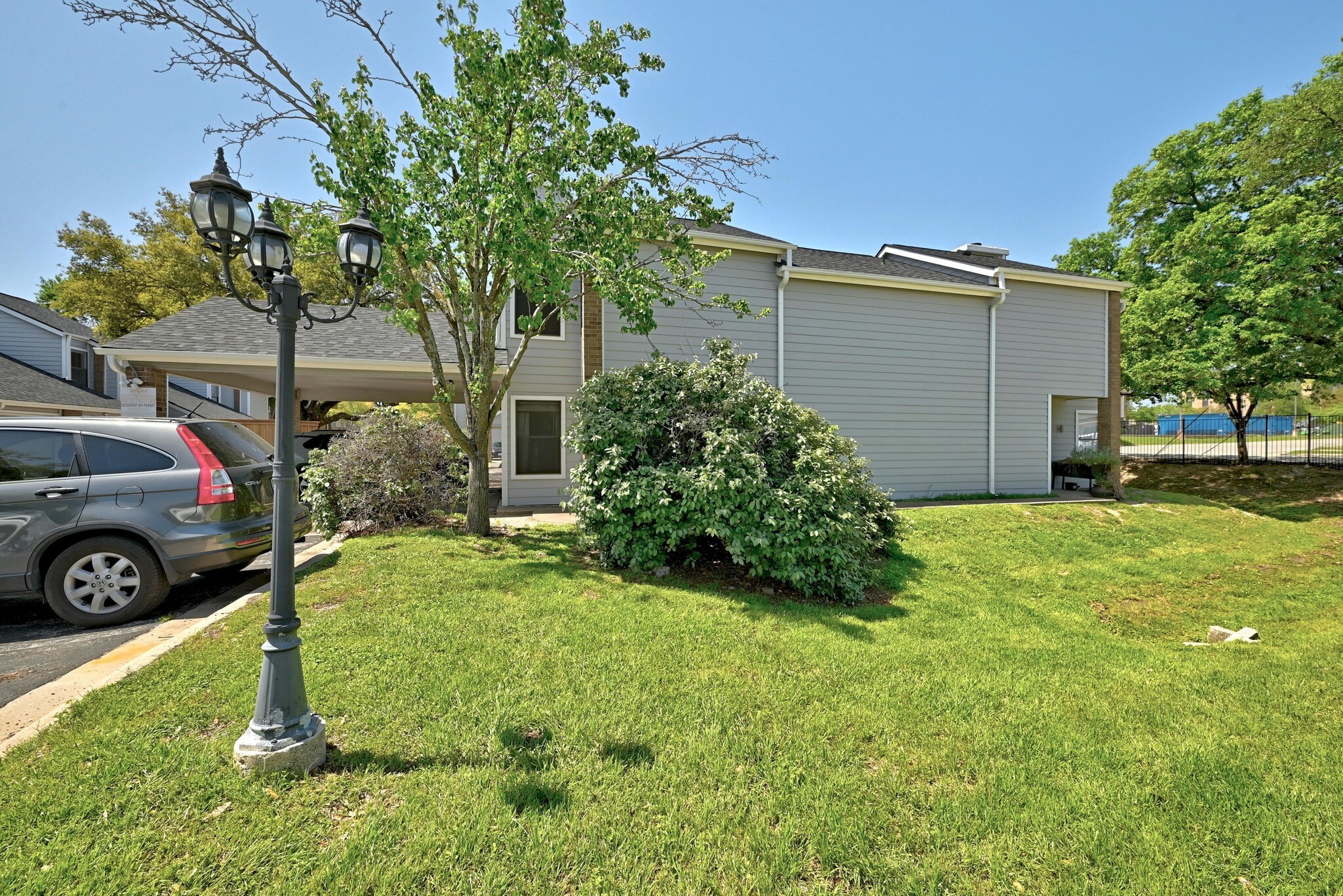 Building Photo - 7635 Guadalupe St
