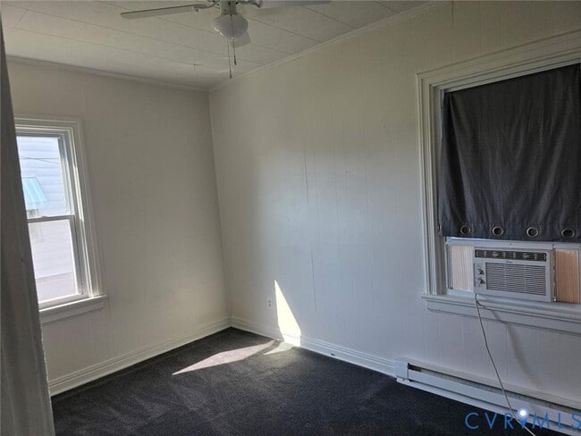 Building Photo - 1820 St Claire Ln