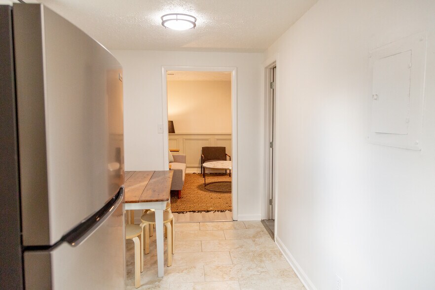 Kitchen/ Dining - 315 Doyle St