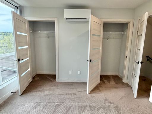 Building Photo - Upscale 3-level Modern Townhome in desired Delridge Neighborhood! Available Now!