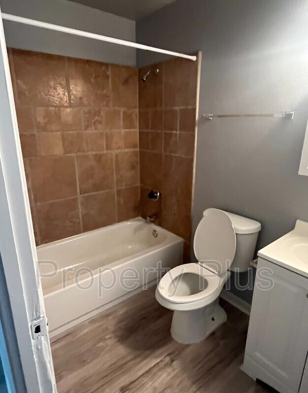 Building Photo - 4701 N 26th Ln