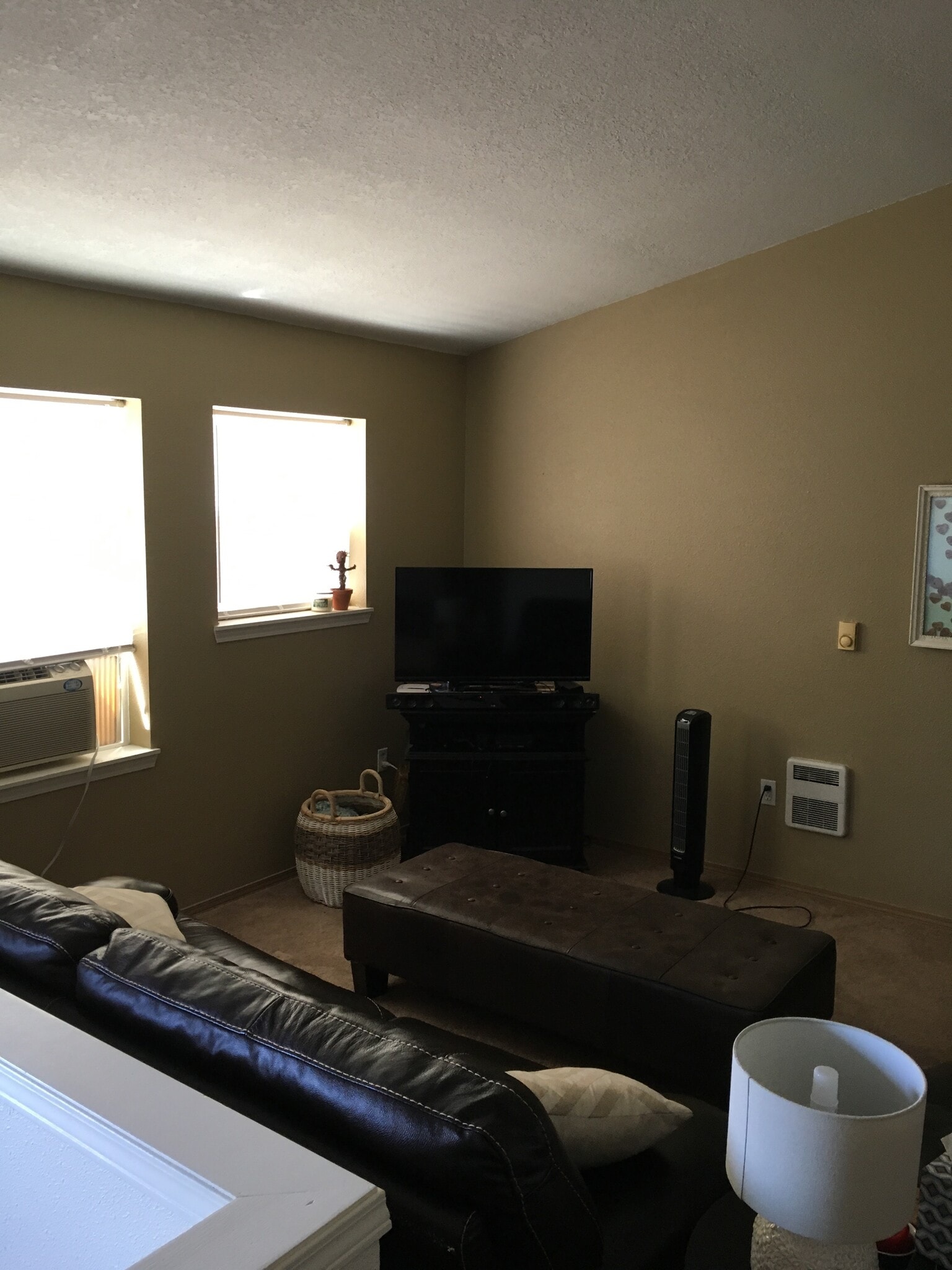 Building Photo - 712 Elliott Road