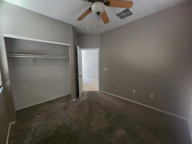 Building Photo - 10690 S Kush Canyon Ln