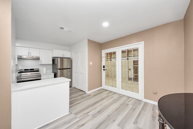 Building Photo - 6710 Biggs Ct