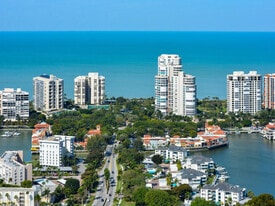 Steps to Venetian Bay - 555 Park Shore Dr