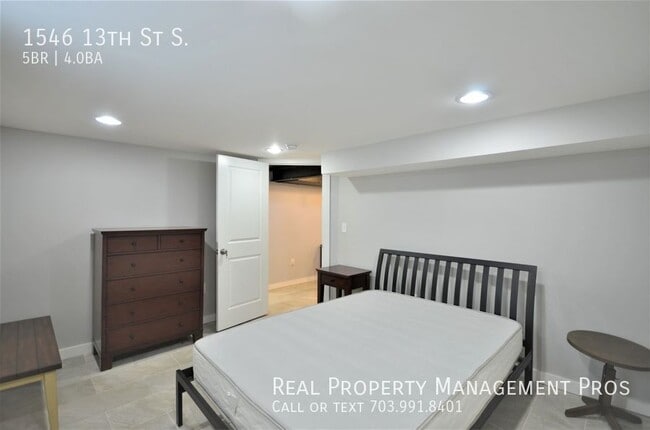 Building Photo - 1546 13th St S