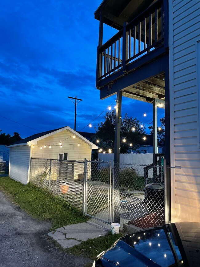 Backyard deck - 712 25th St