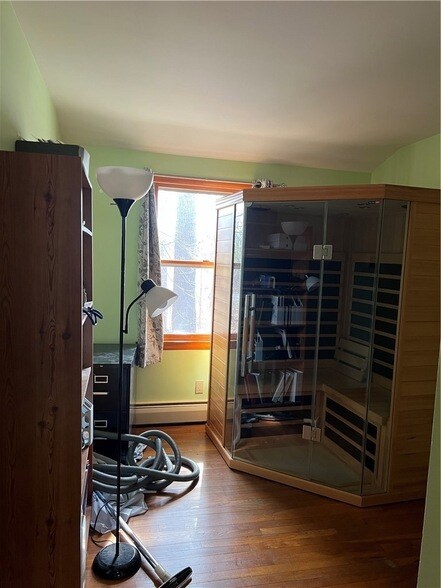 Building Photo - 340 Campbell Rd