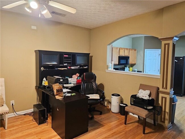 Building Photo - 2160 Hawks Bluff Trail NW