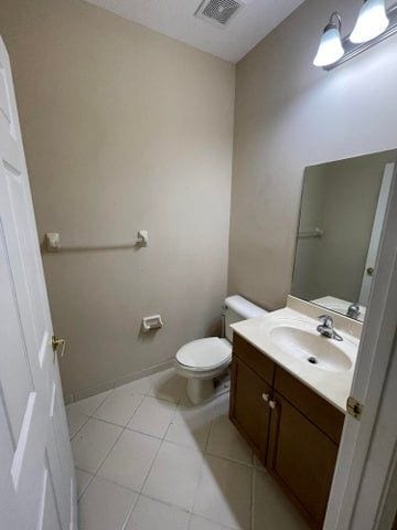 Building Photo - 9074 Dupont Pl