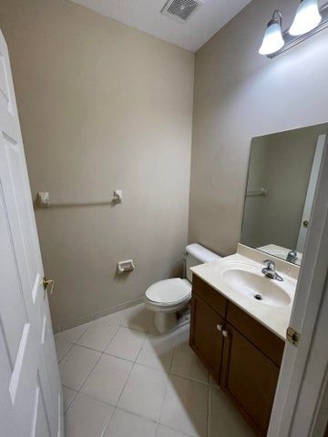 Building Photo - 9074 Dupont Pl