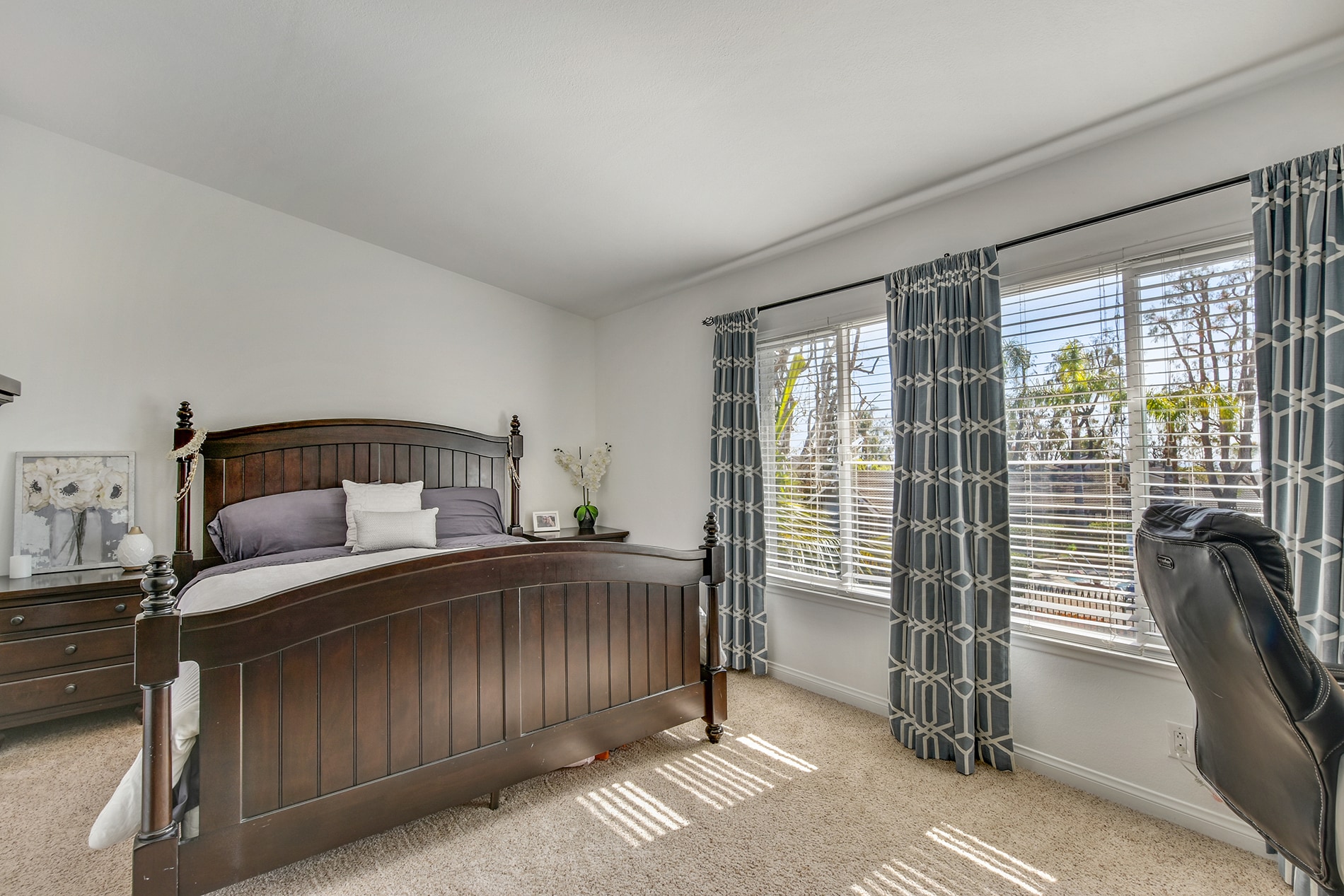 Building Photo - 385 Calle Borrego