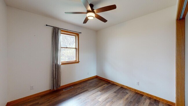 Building Photo - Beautiful Acreage